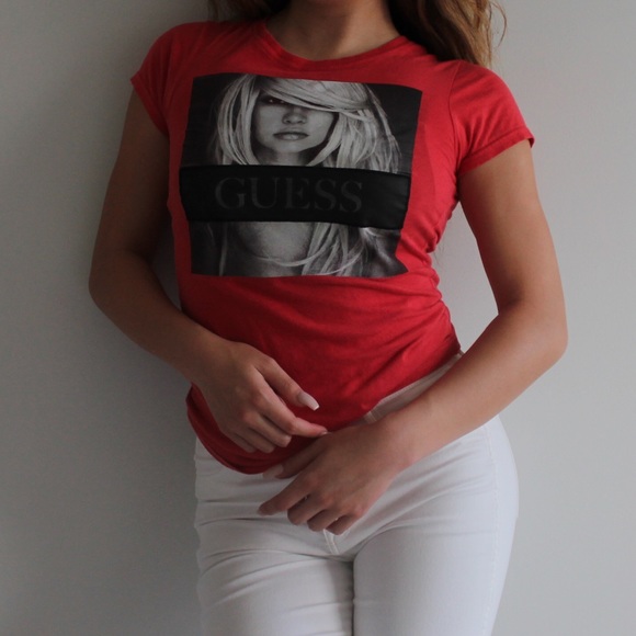 GUESS RED TEE worn once - Picture 2 of 2